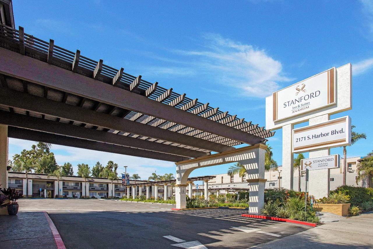 Stanford Inn & Suites Anaheim Dış mekan fotoğraf