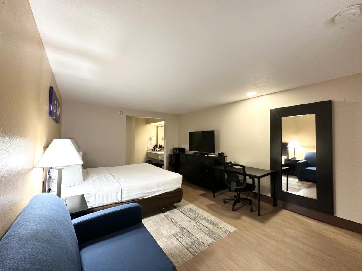 Stanford Inn & Suites Anaheim Dış mekan fotoğraf