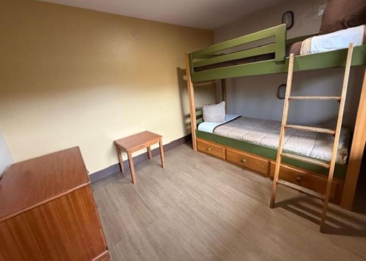 Stanford Inn & Suites Anaheim Dış mekan fotoğraf